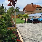 U8 Apartman Vonyarcvashegy
