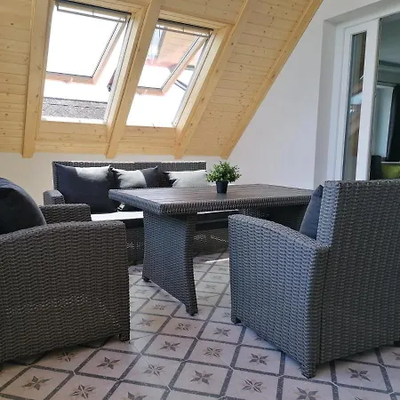 U8 Apartmanhaz Apartman