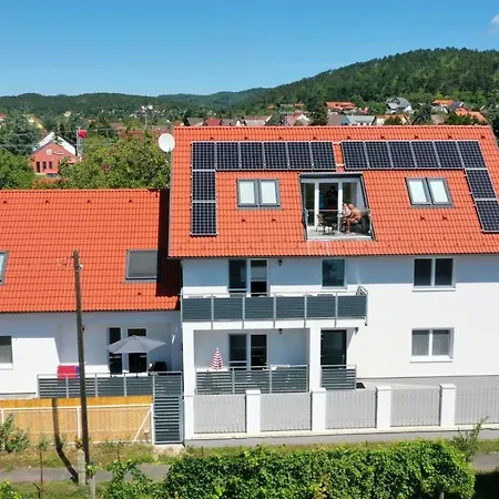 U8 Apartmanhaz アパート ボニャルツバシュ