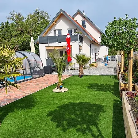 Apartment U8 Apartmanhaz