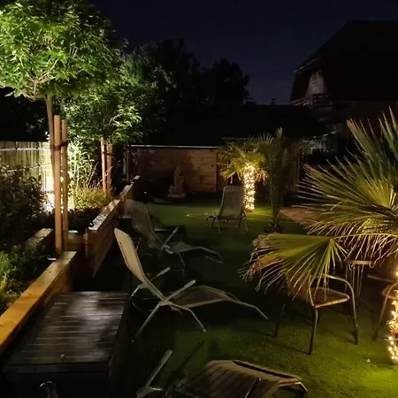 U8 Apartmanhaz ボニャルツバシュ