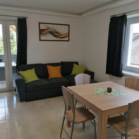 U8 Apartmanhaz