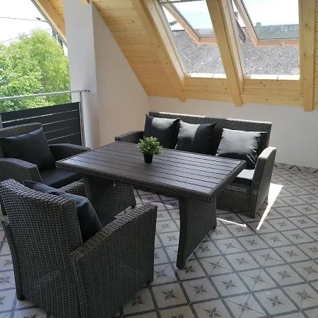 U8 Apartmanhaz *