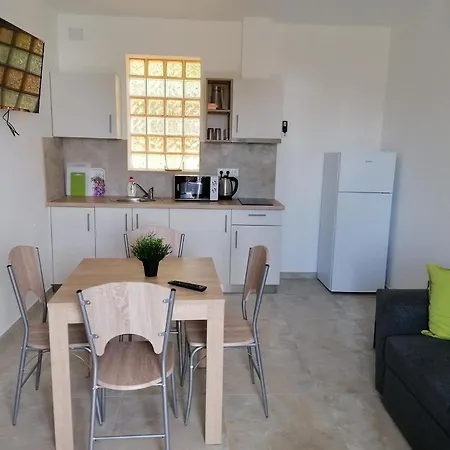 アパート U8 Apartmanhaz *