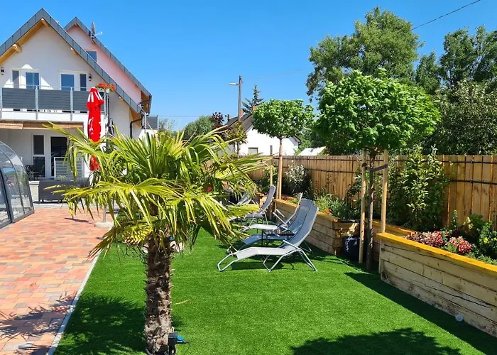U8 Apartmanhaz Apartament *