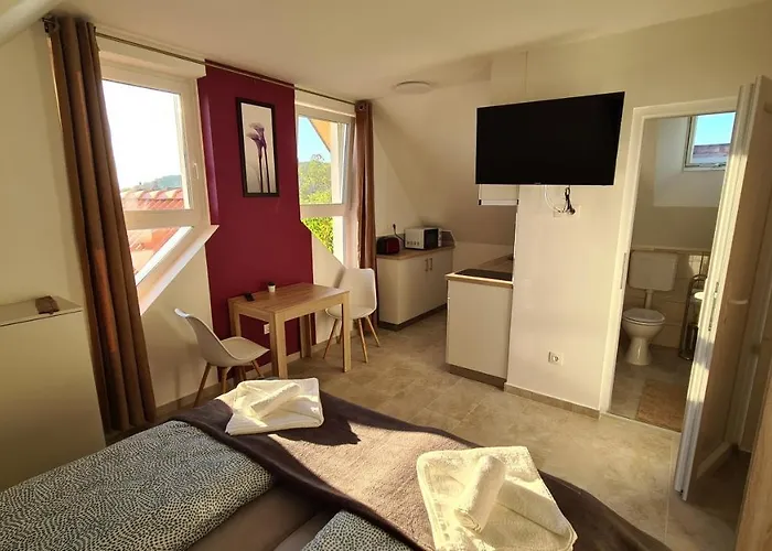Apartment U8 Apartmanhaz