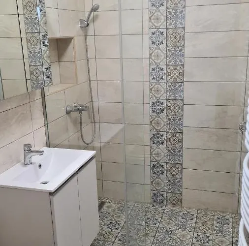 U8 Apartmanhaz *