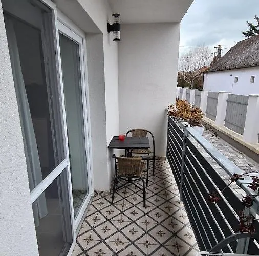 Apartament U8 Apartmanhaz Vonyarcvashegy
