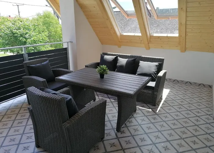 U8 Apartmanhaz *